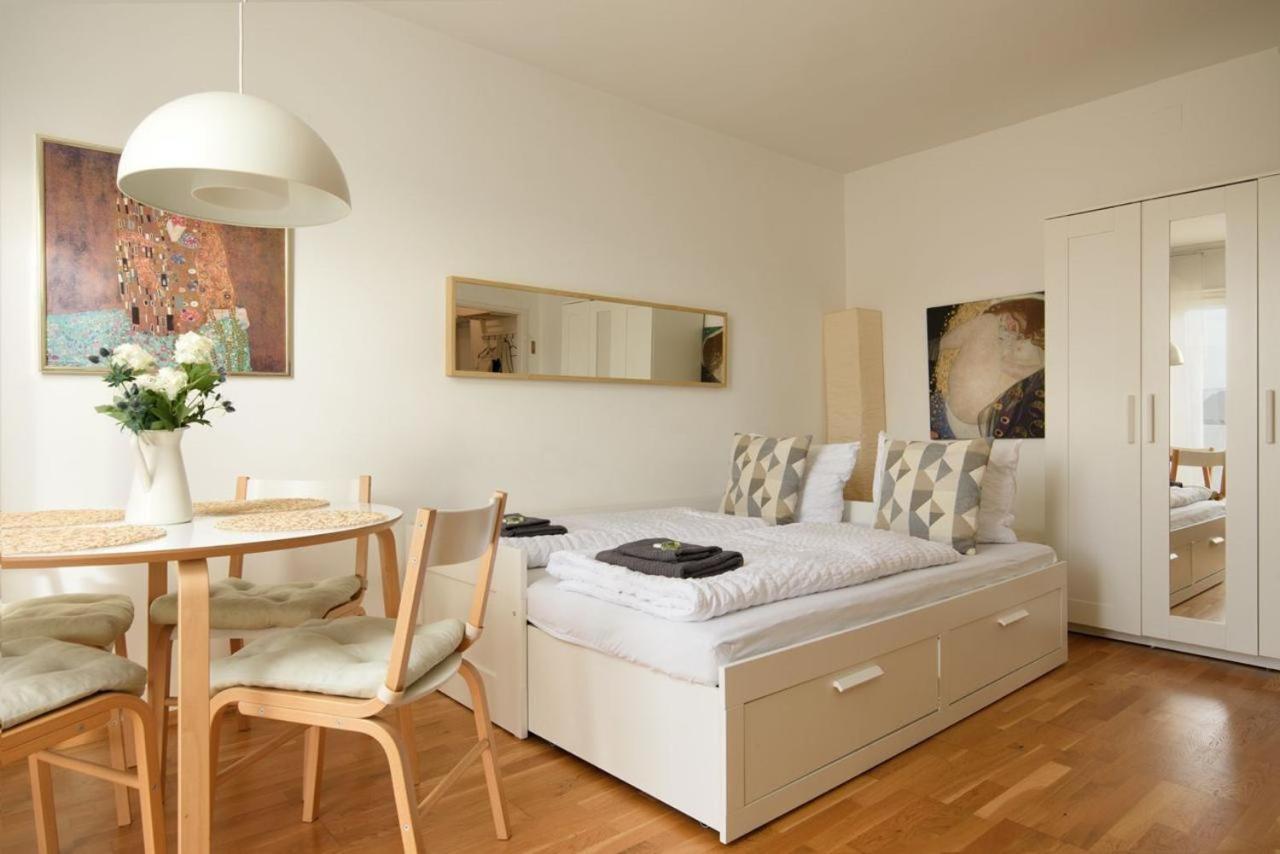 Modern Vienna Apartment In Prime Location ภายนอก รูปภาพ